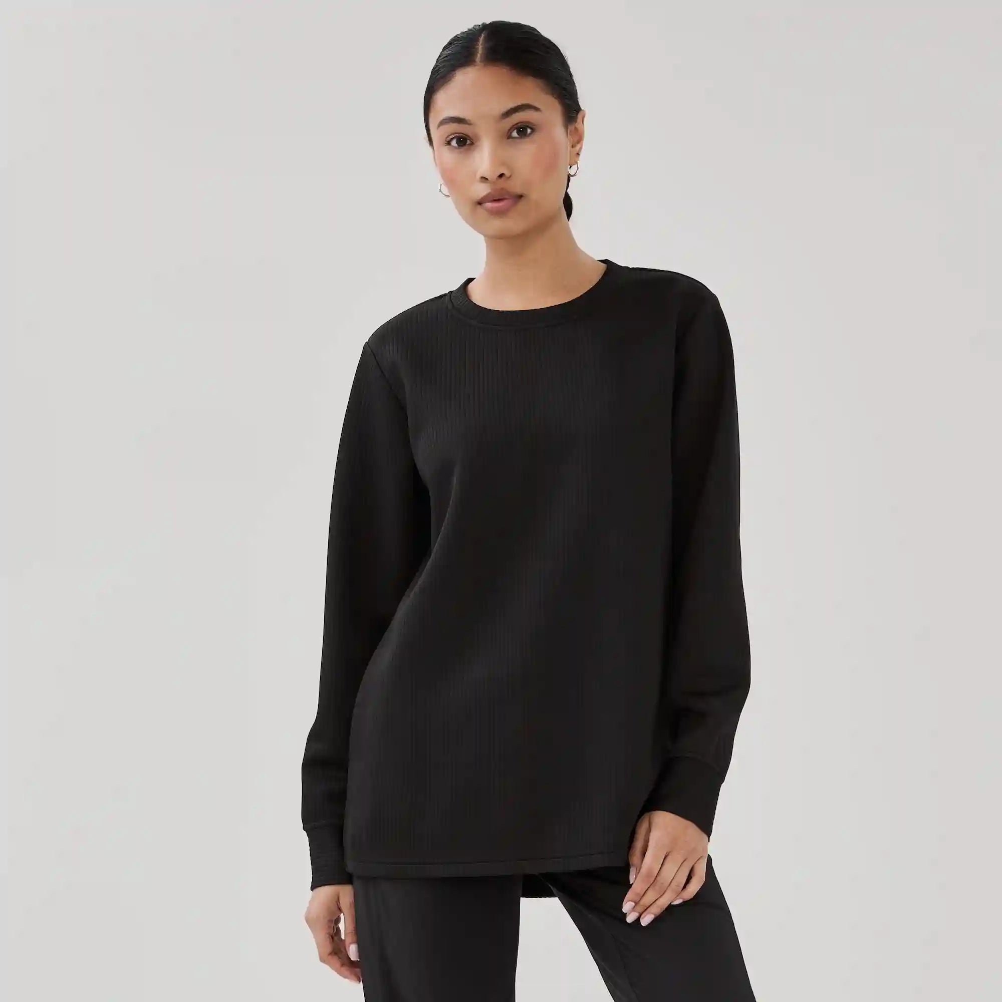 Novelti Classics Long Sweater