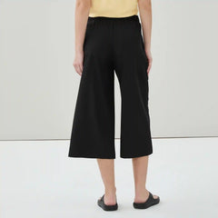 On-the-Go Cropped Pant