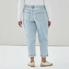 Women+ Relaxed Light Wash Jean