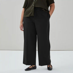 Women+ Wide Leg Pull-On Suit Pant
