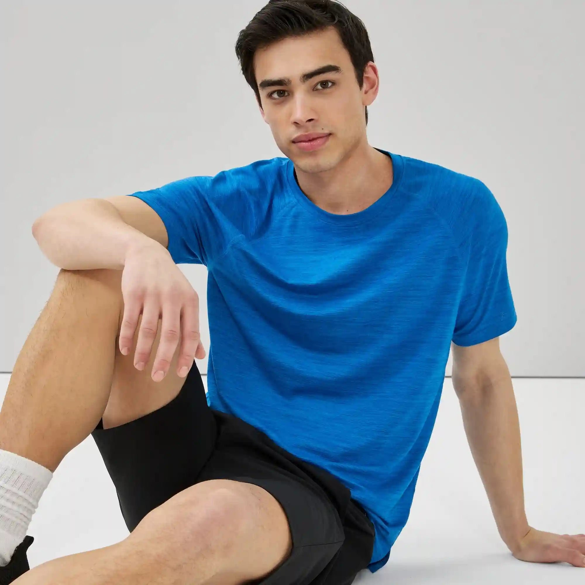 Men's Active Perforated Raglan T-Shirt