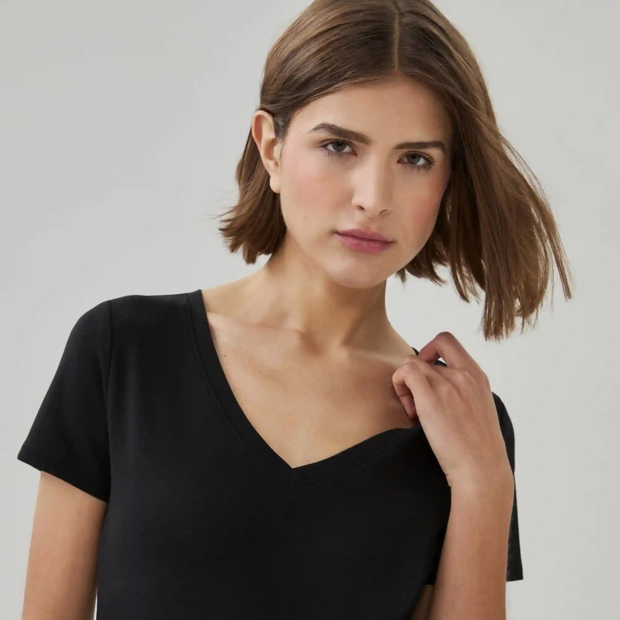 Organic Cotton V-Neck T-Shirt