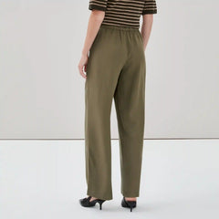 Pull-On Pant