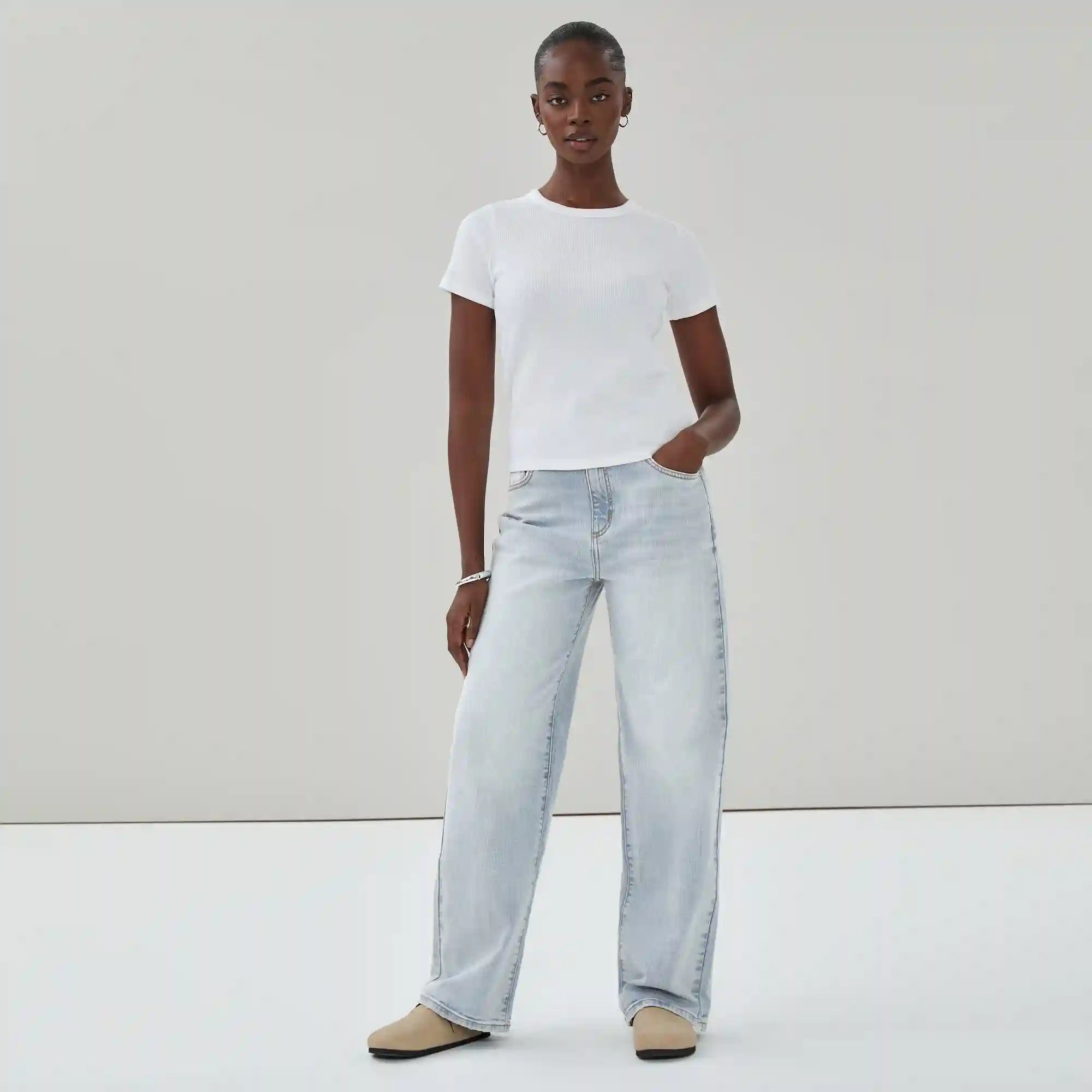 Wide Leg Light Wash Jean