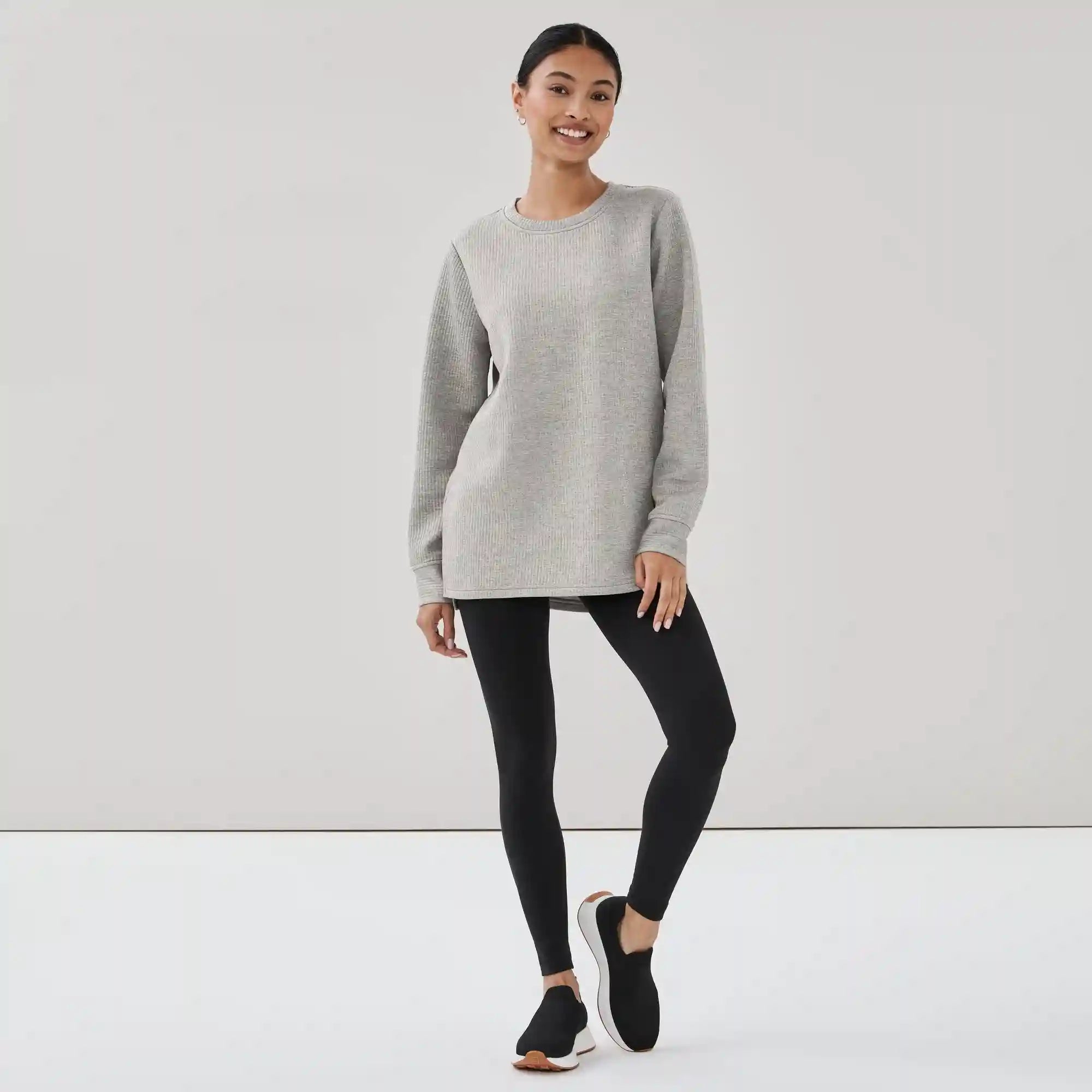 Novelti Classics Long Sweater