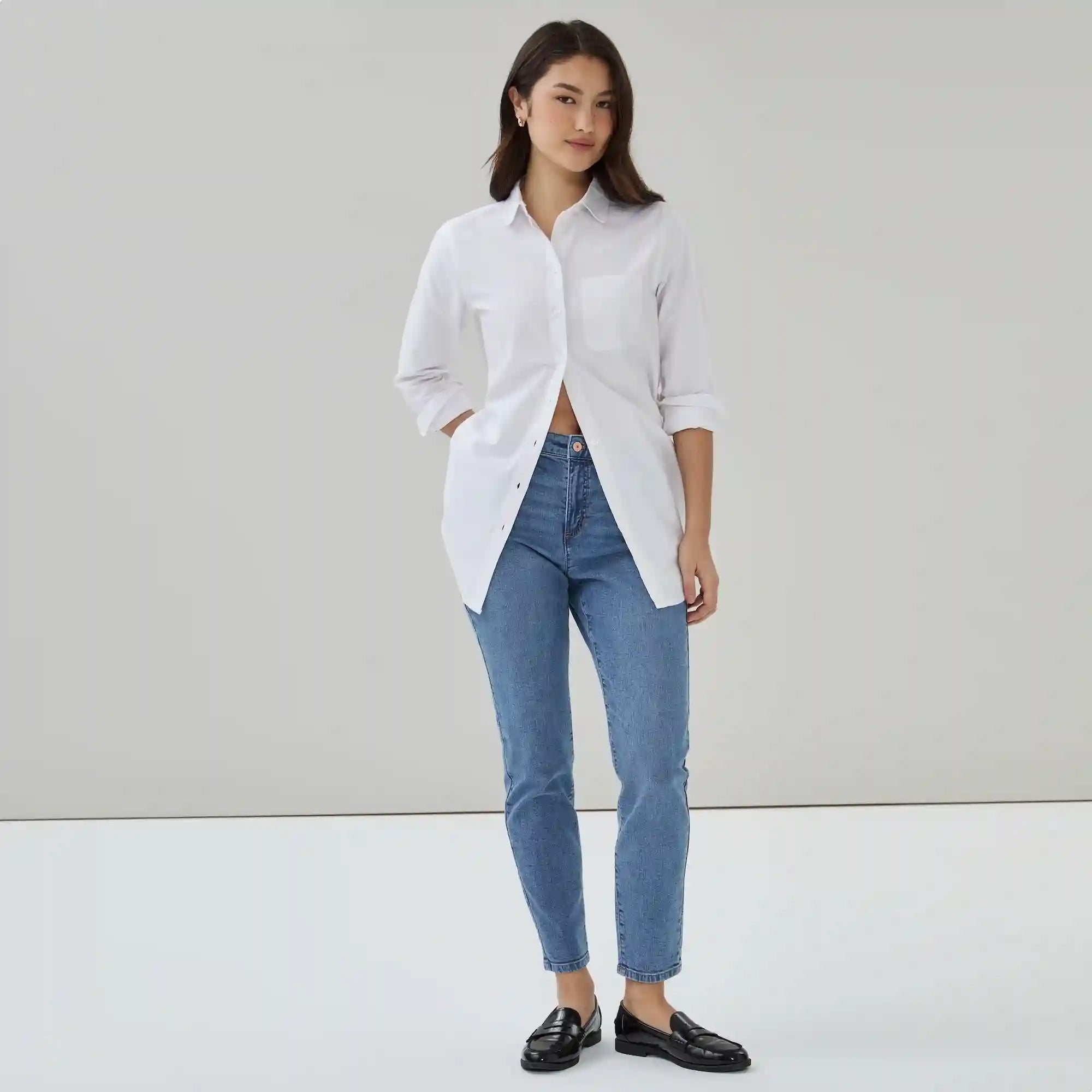 Medium Wash Classic Slim Fit Jean