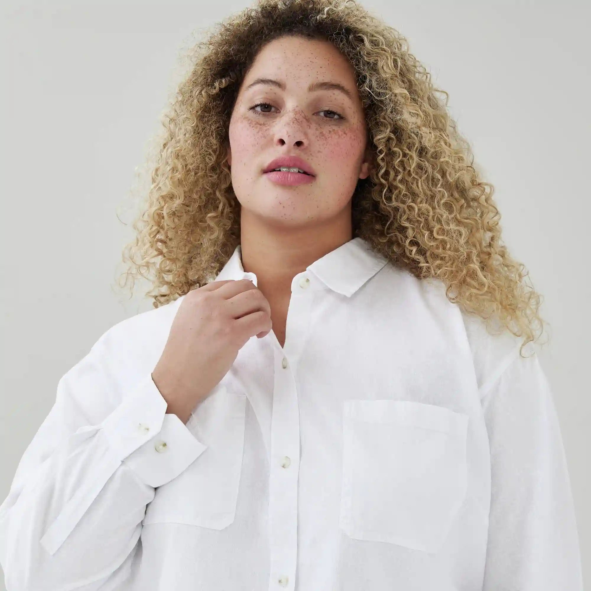 Women+ Linen Cotton Cropped Long Sleeve Shirt
