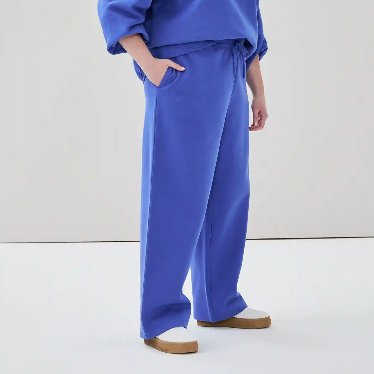 Women+ CozyFleece Straight Leg Sweatpants