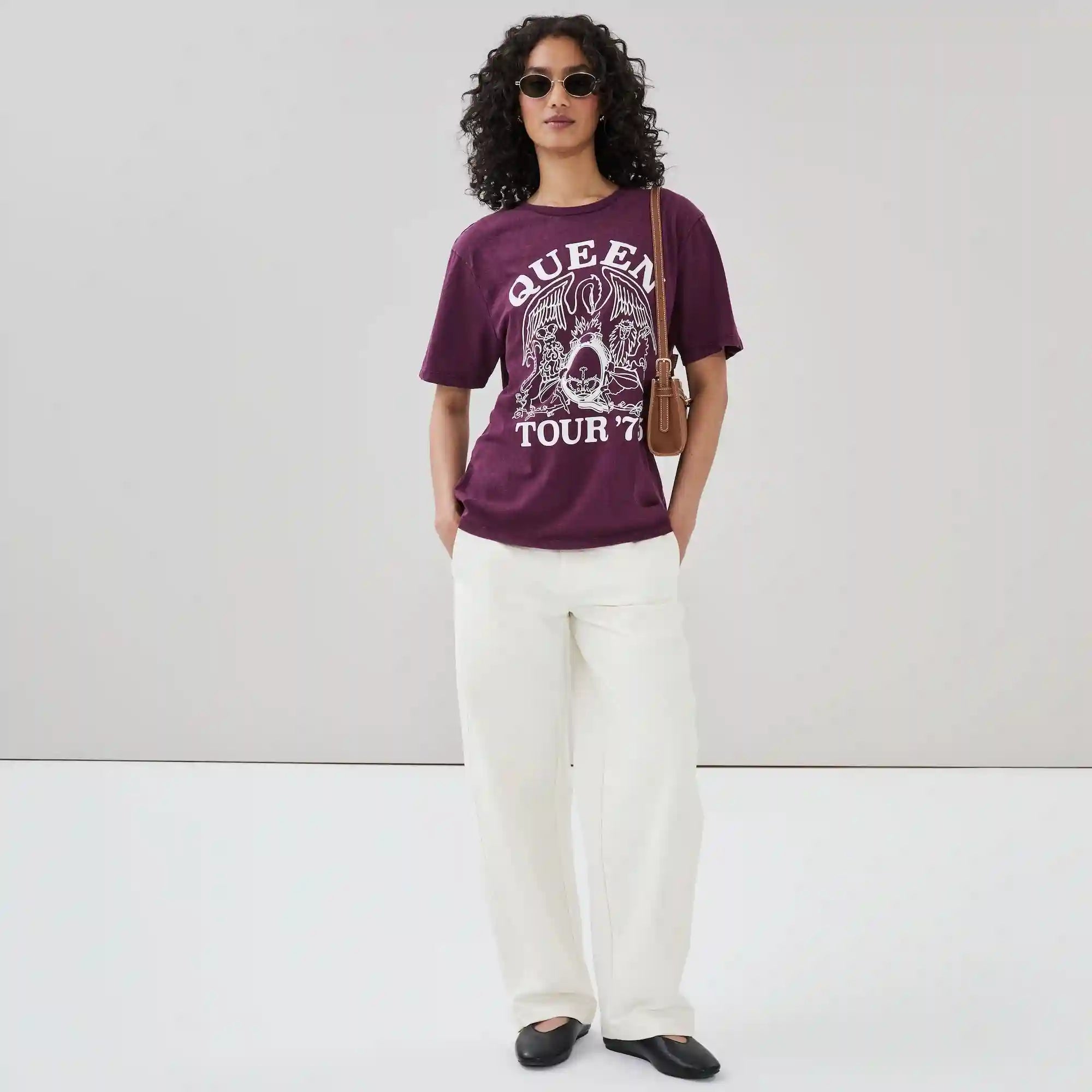 Queen Oversized T-Shirt