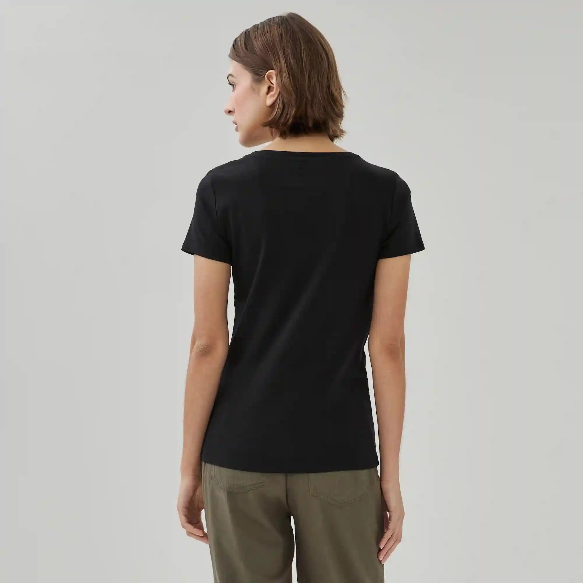 Organic Cotton V-Neck T-Shirt