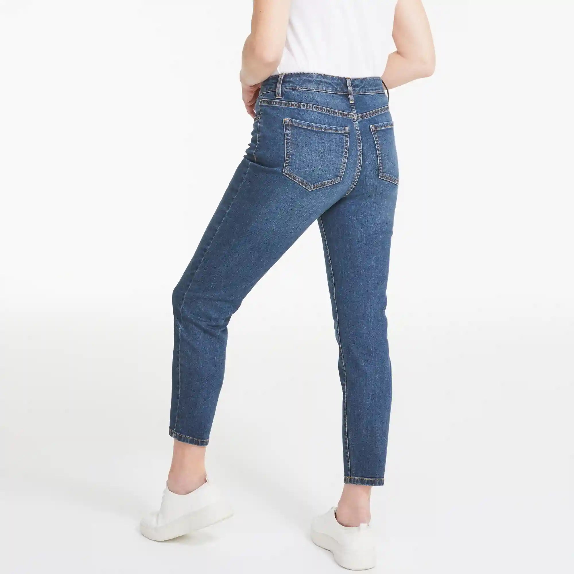 Short Mid Rise Skinny Jean