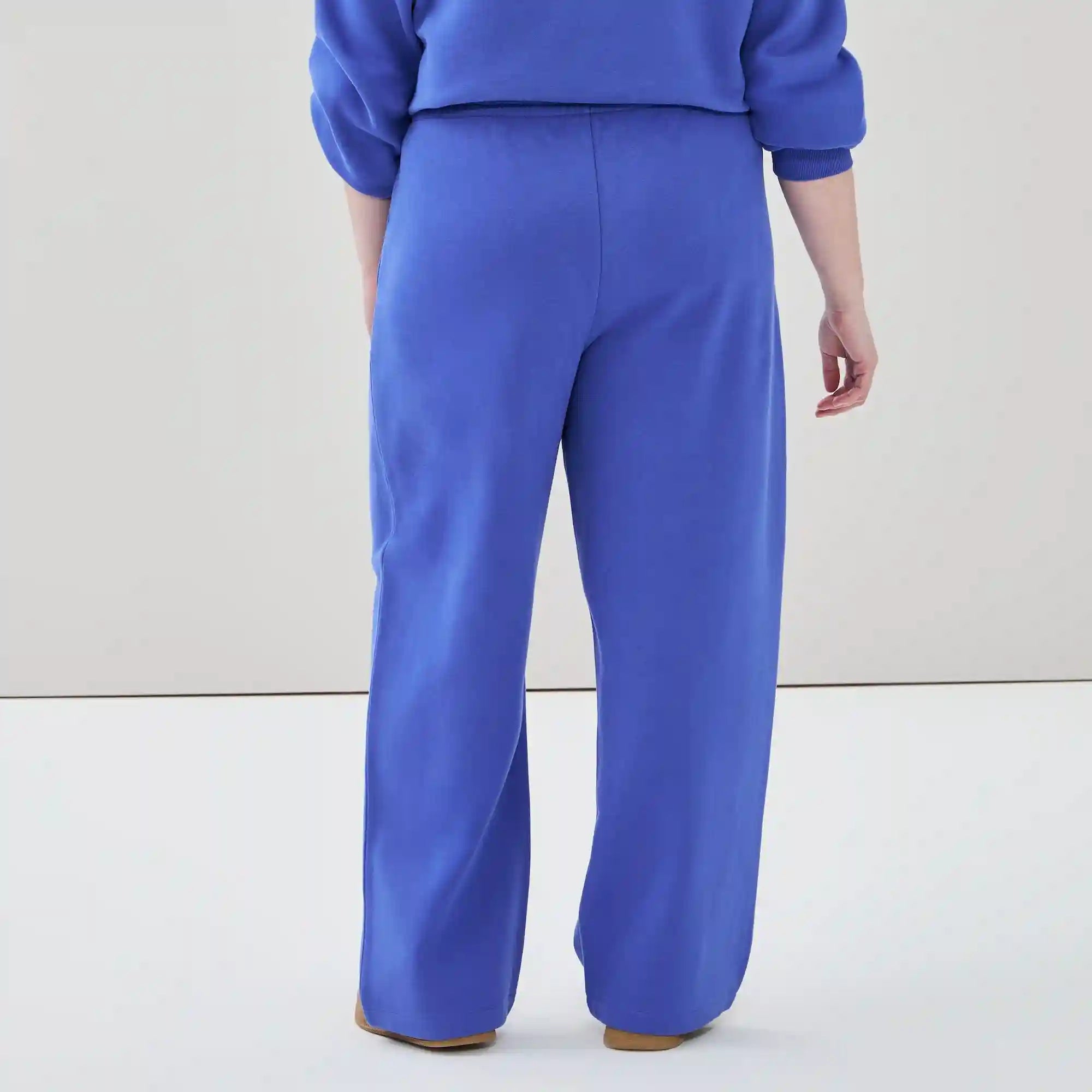 Women+ CozyFleece Straight Leg Sweatpants