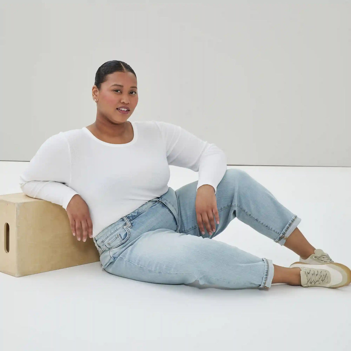 Women+ Relaxed Light Wash Jean