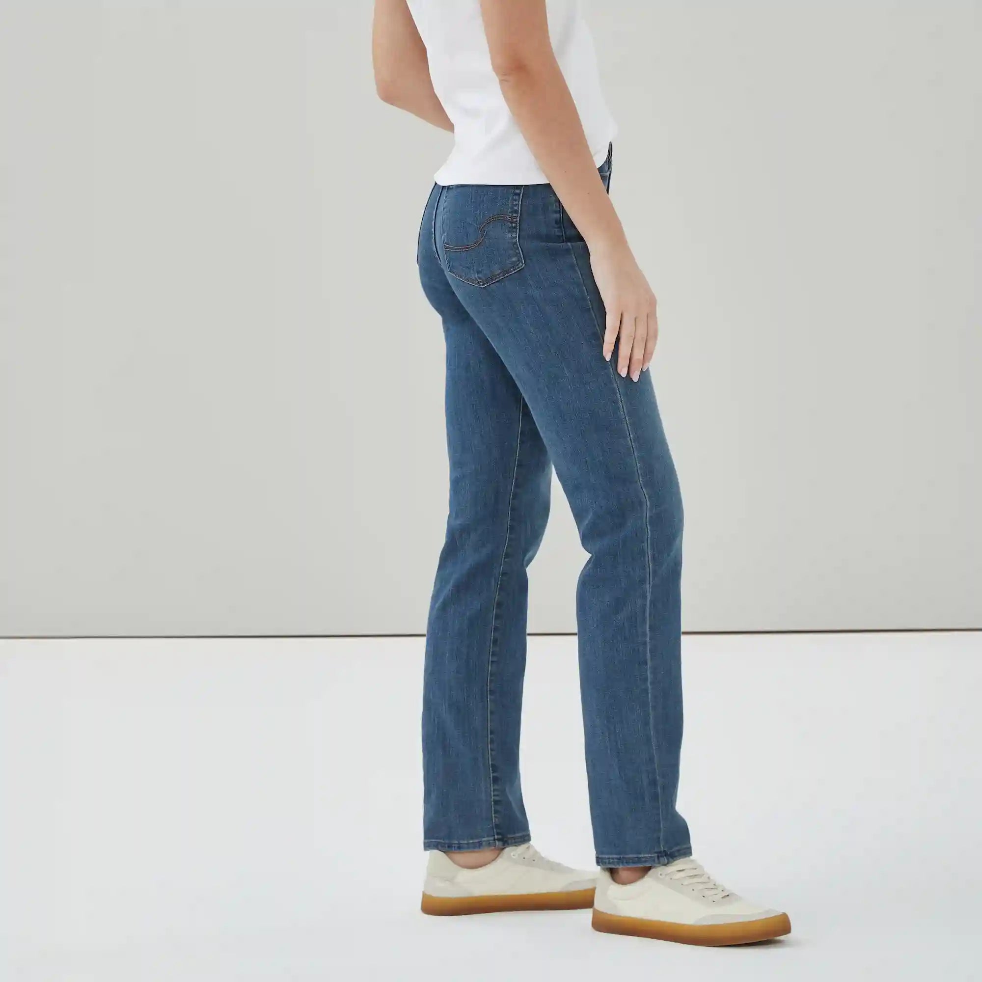 Levi Strauss Signatureâ¢ Gold Straight Jean