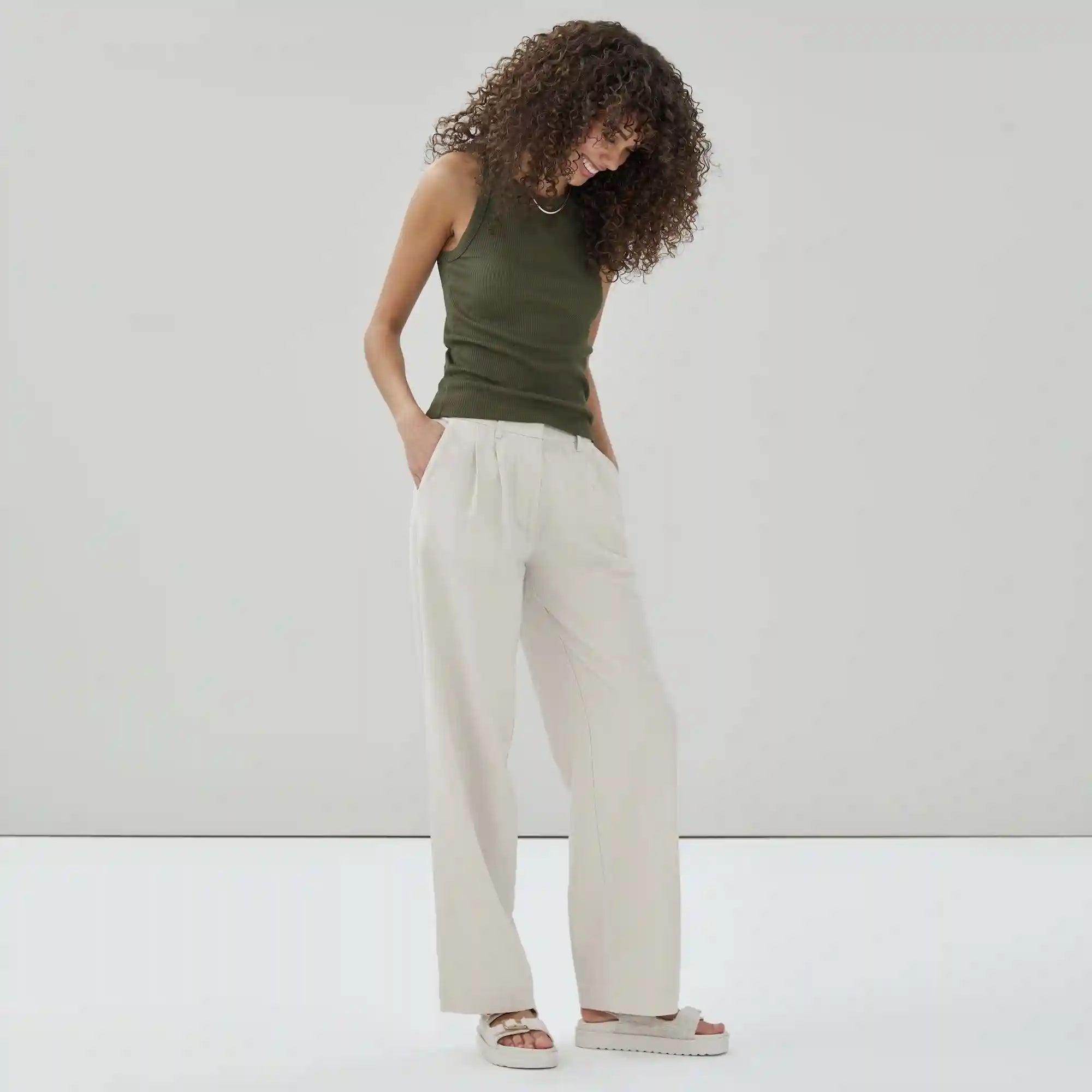 Linen Blend Pleated Trouser