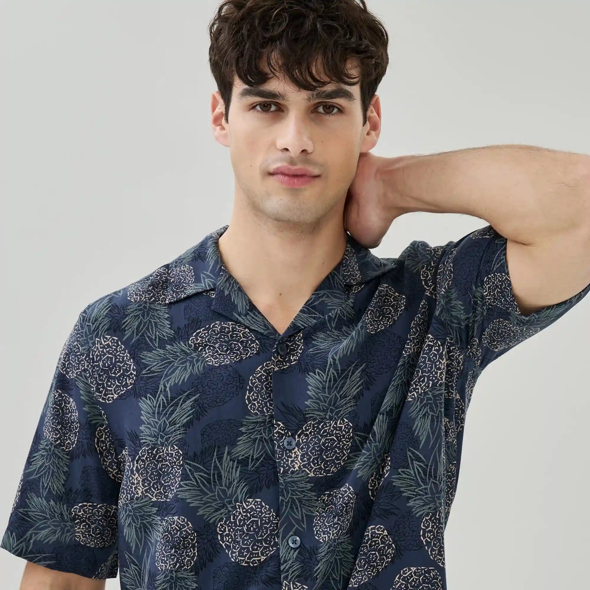 Men's Printed Button-Up Shirt