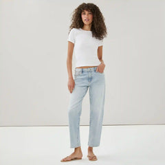 Relaxed Light Wash Jean