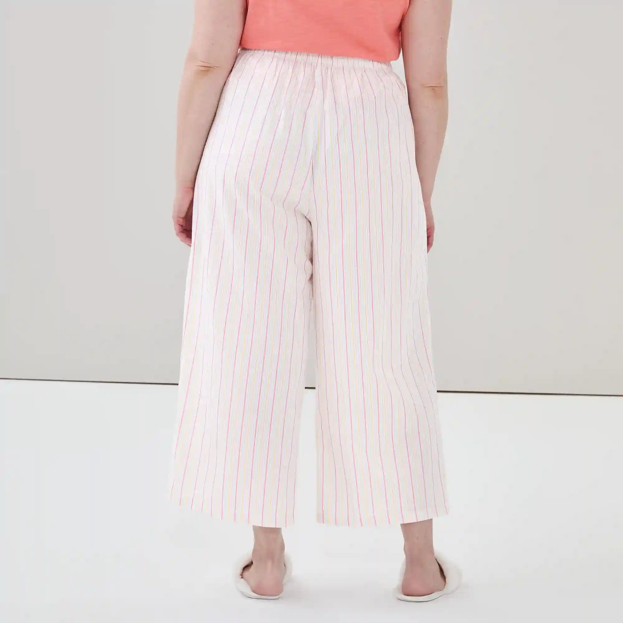 Women+ Seersucker Cropped Sleep Pant