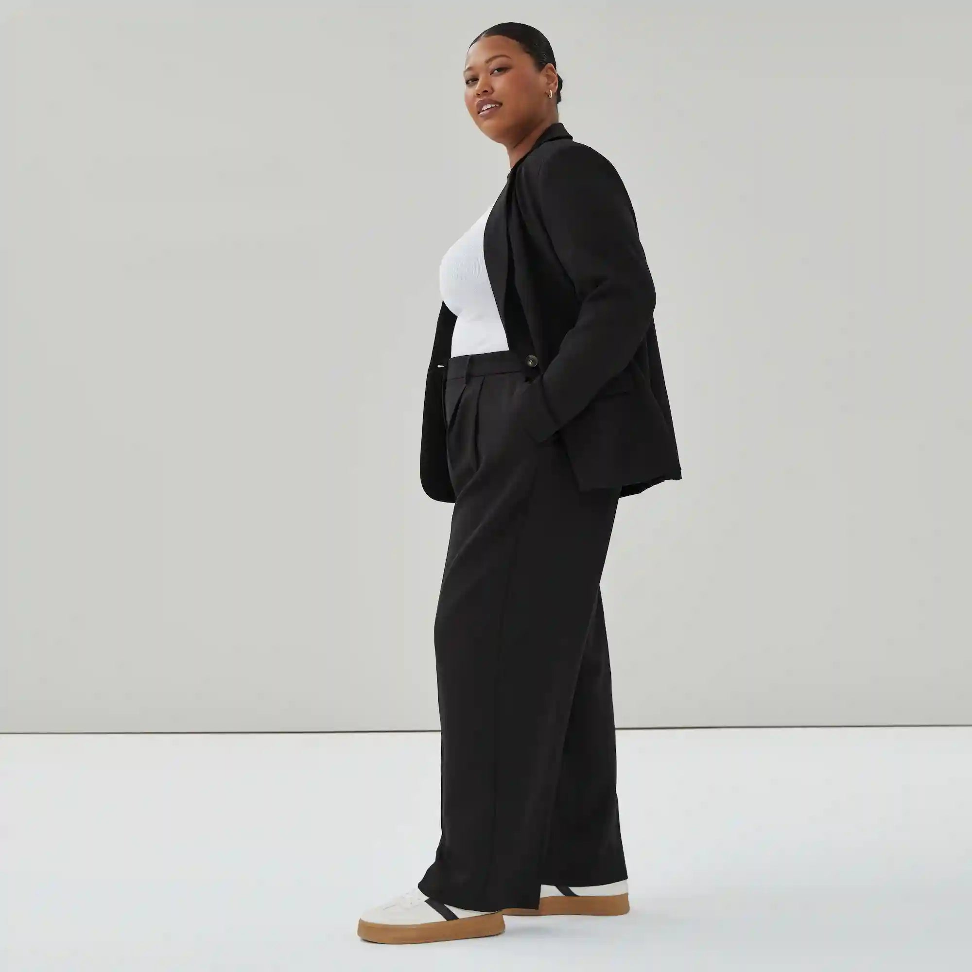 Women+ Wide Leg Pleated Trouser