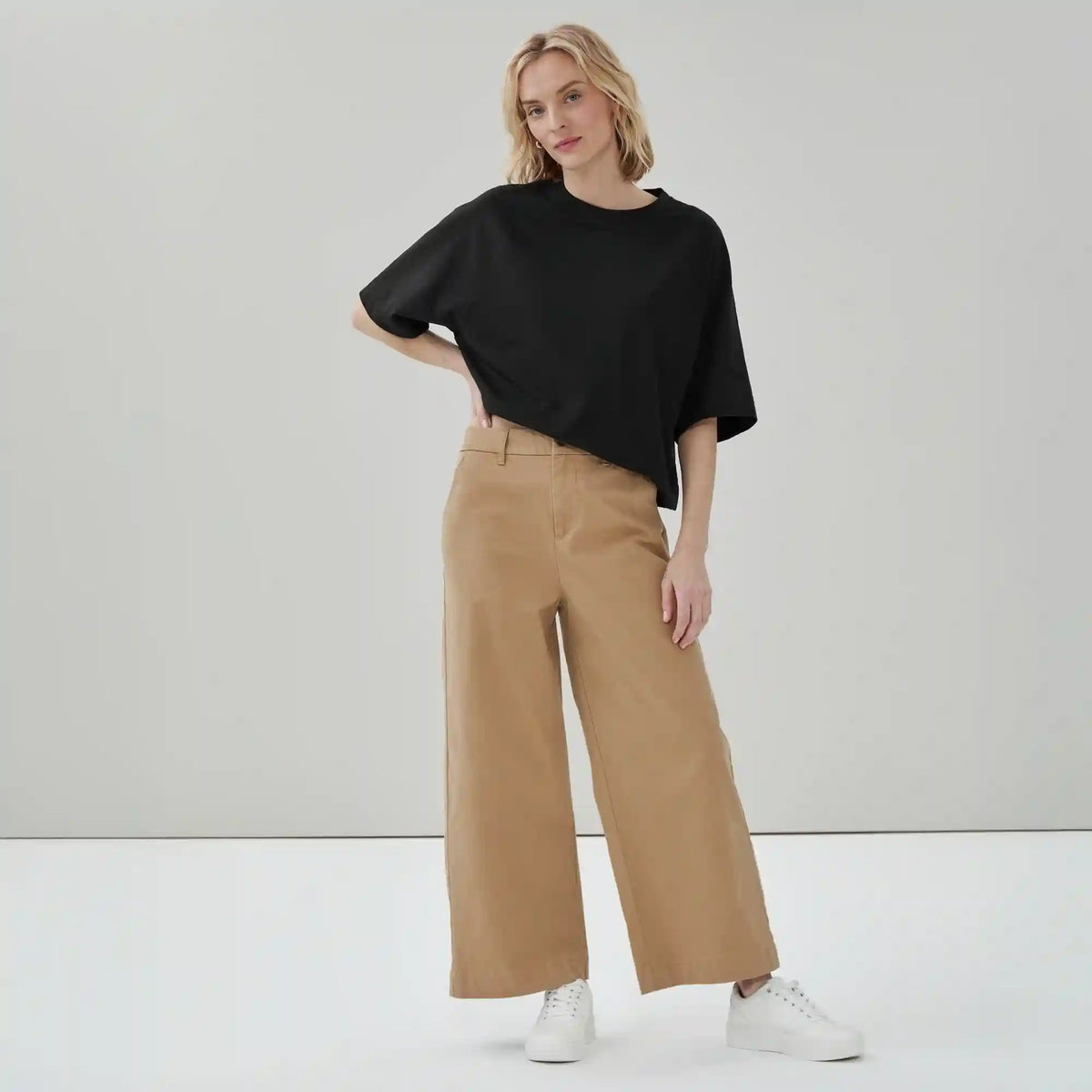 Wide Leg Chino Pant