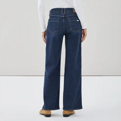 Levi Strauss Signatureâ¢ Gold Belted Jean