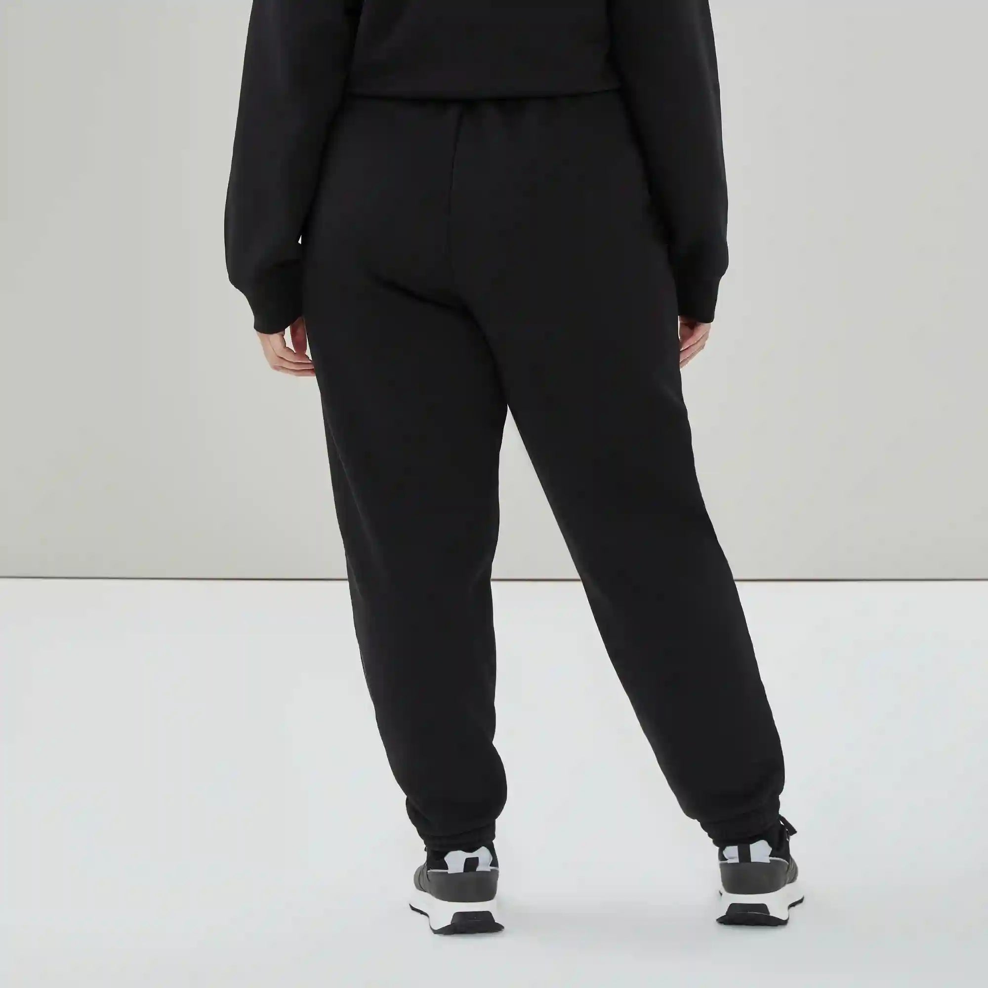 Women+ CozyFleece Relaxed Sweatpants