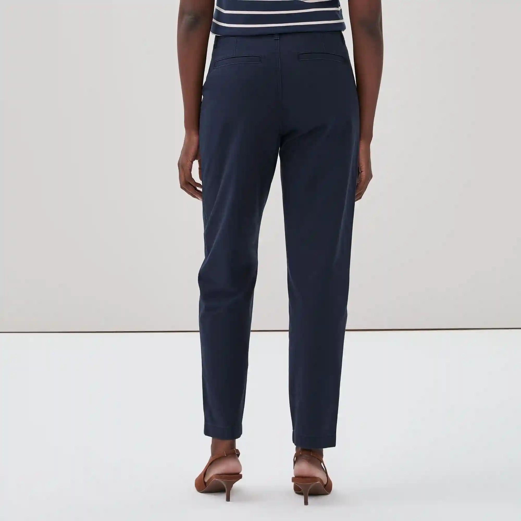 Slim Chino Pant