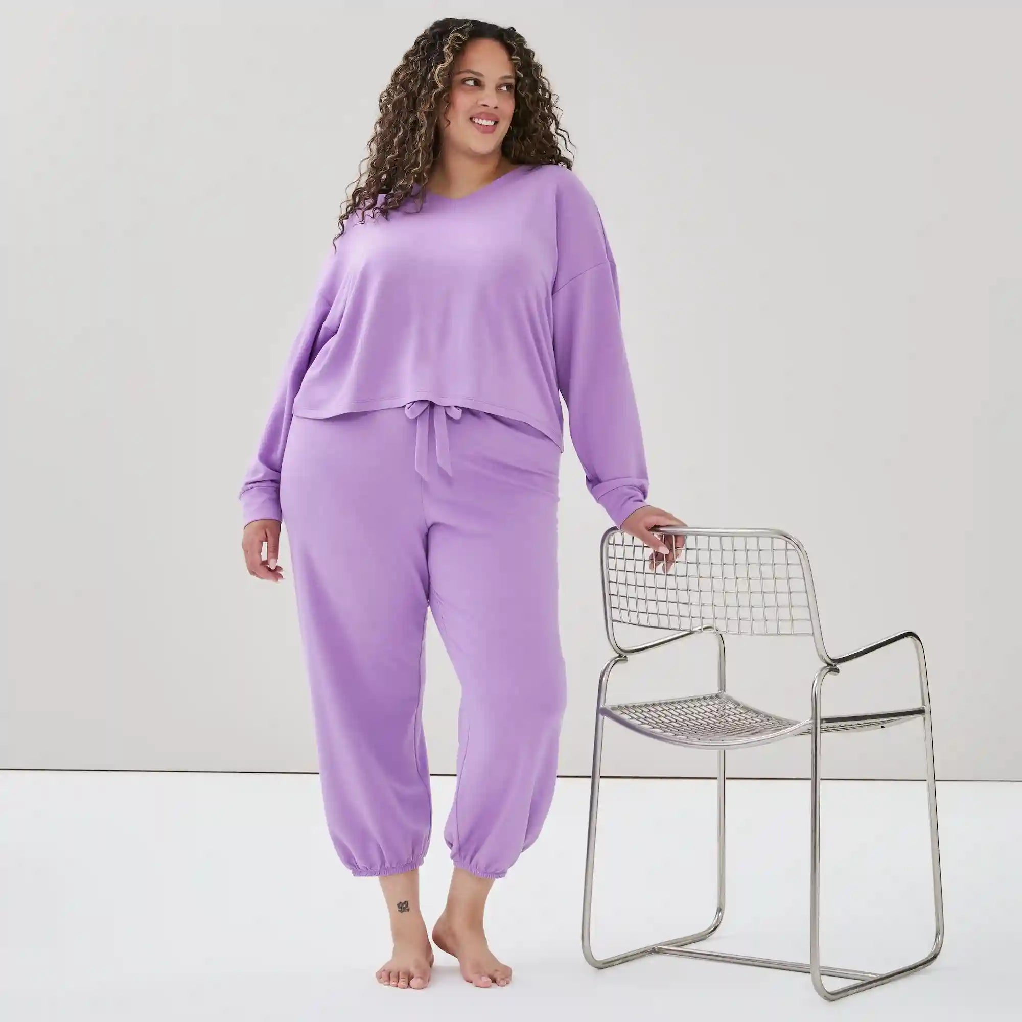 Women+ V-Neck Lounge Sweatshirt