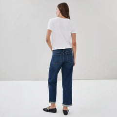 Mid Rise Relaxed Fit Jean