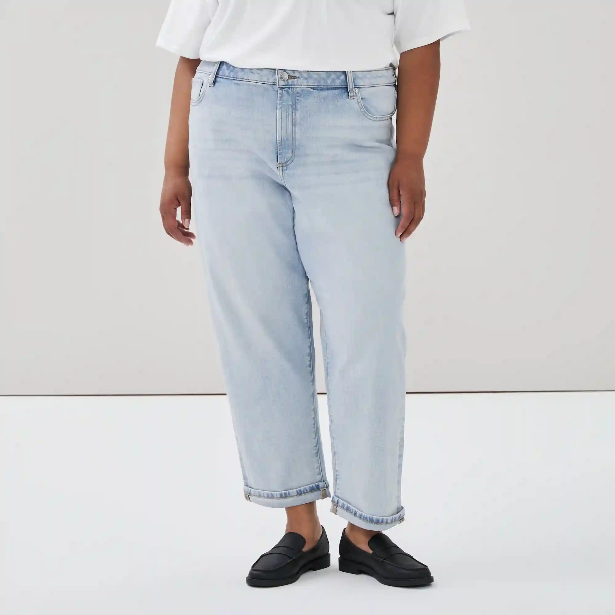 Women+ Mid Rise Relaxed Fit Jean
