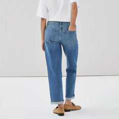 Mid Rise Relaxed Fit Jean
