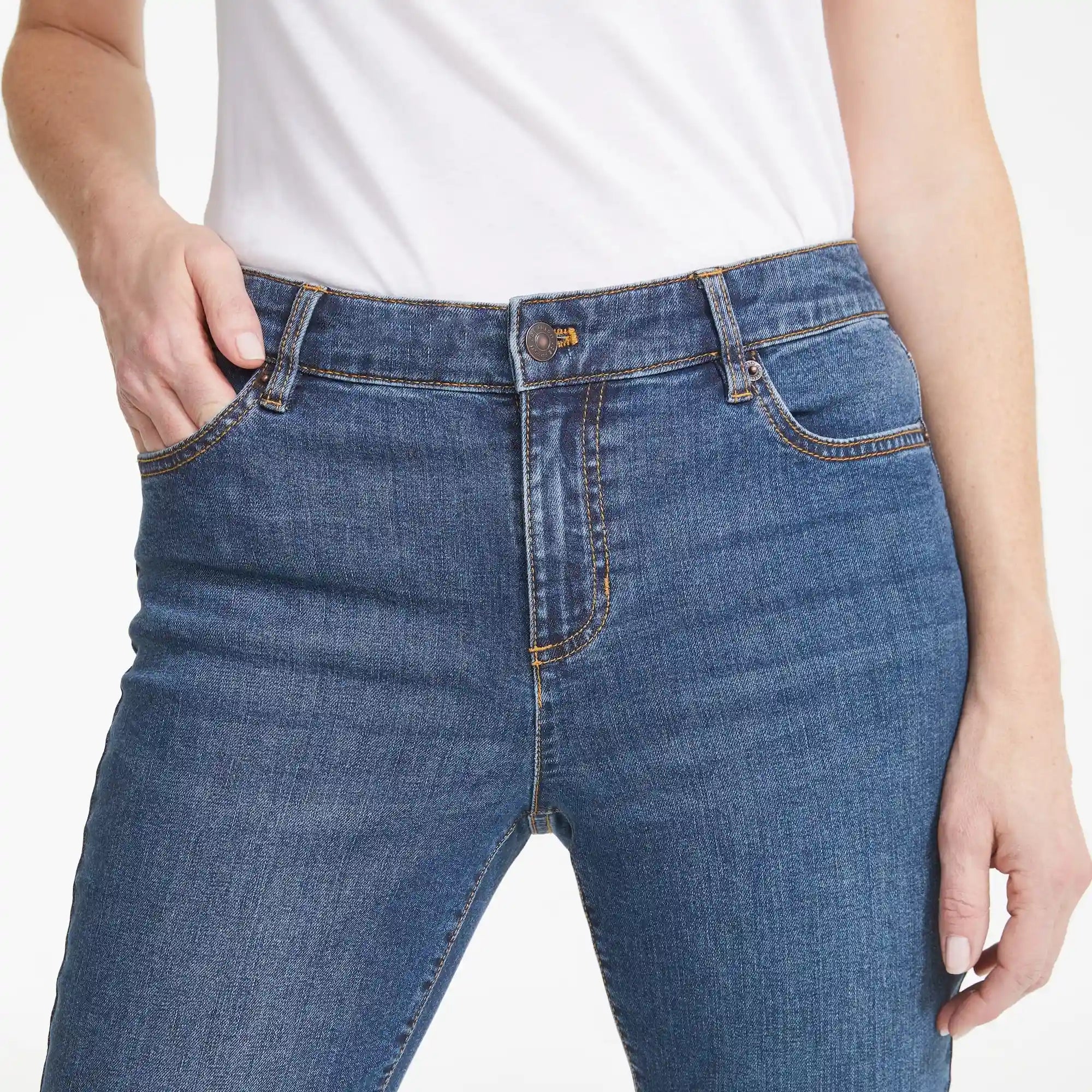 Short Mid Rise Skinny Jean