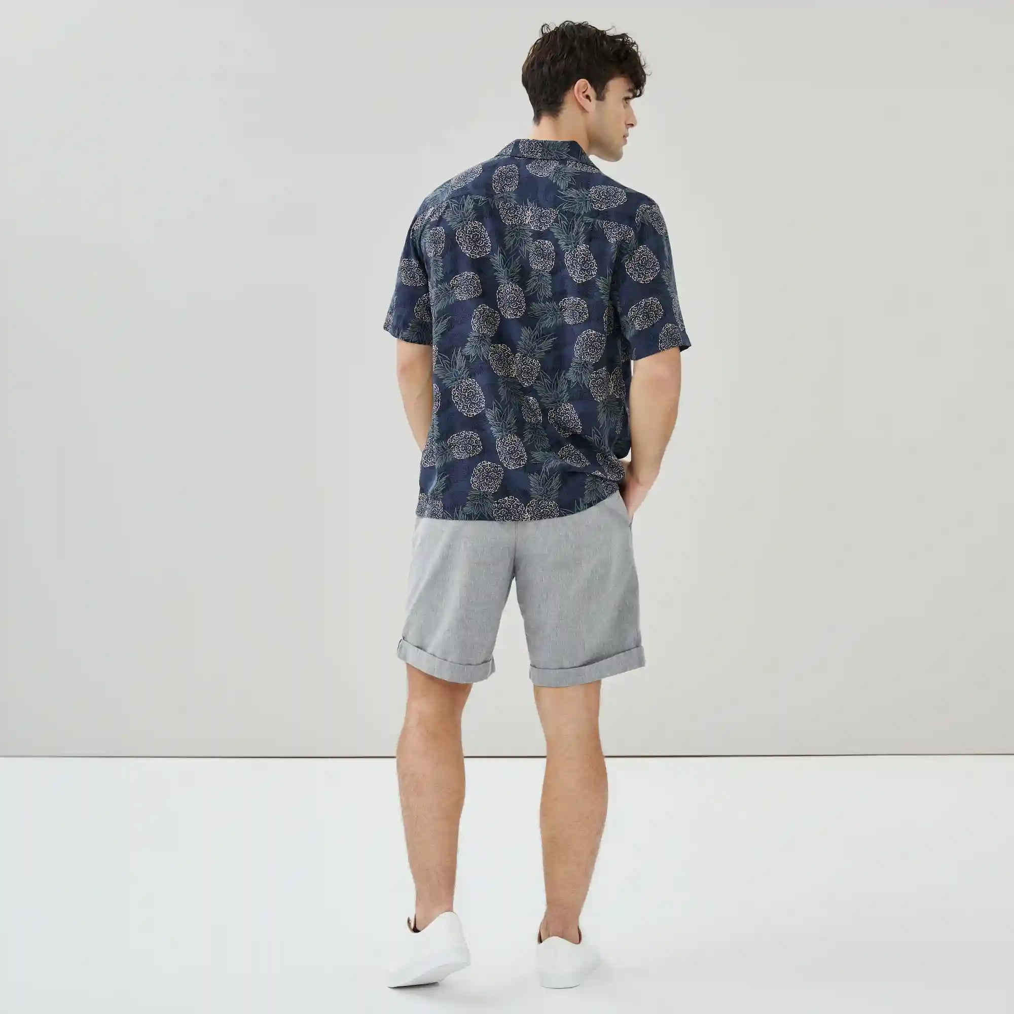 Men's Printed Button-Up Shirt