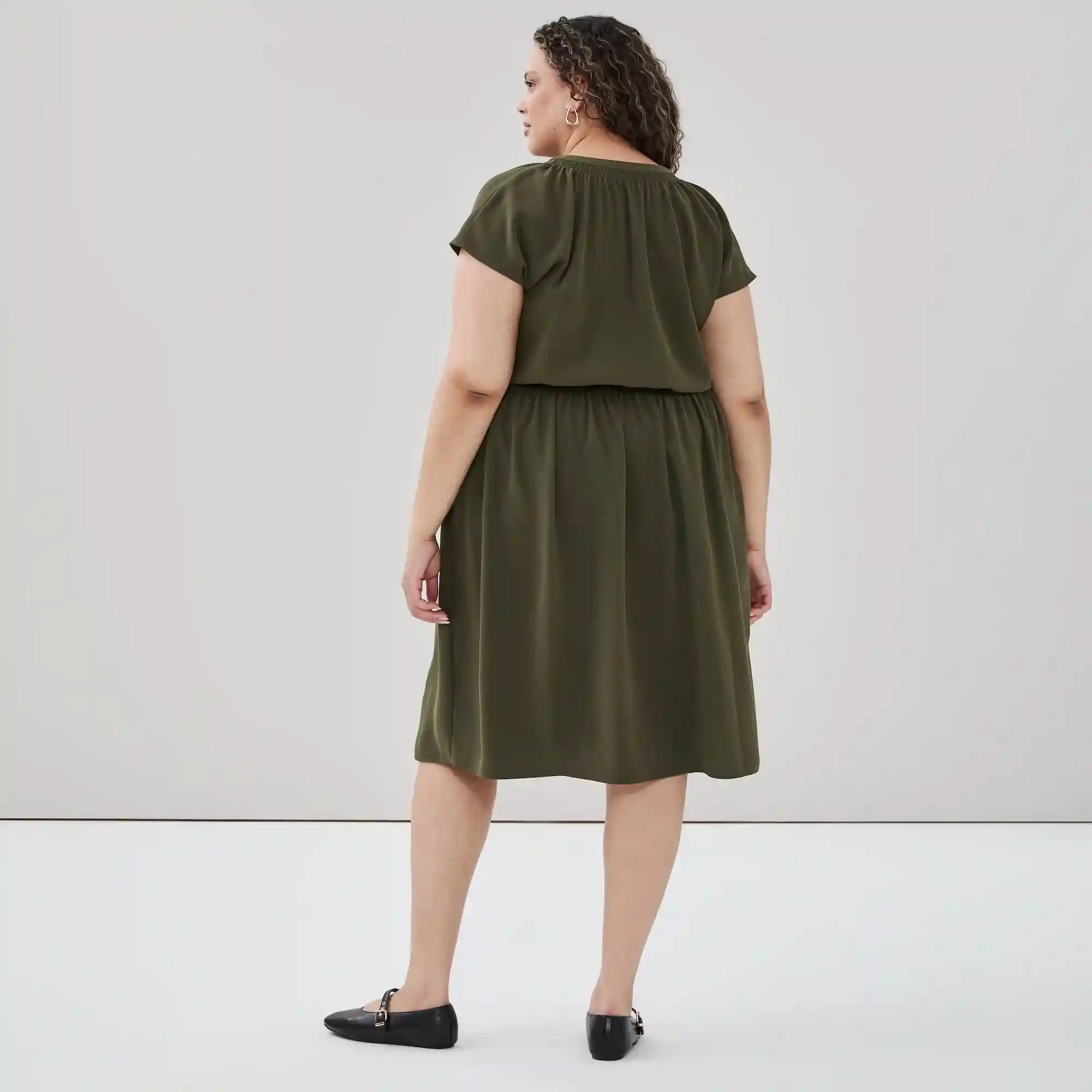Women+ Crepe Short Sleeve Dress