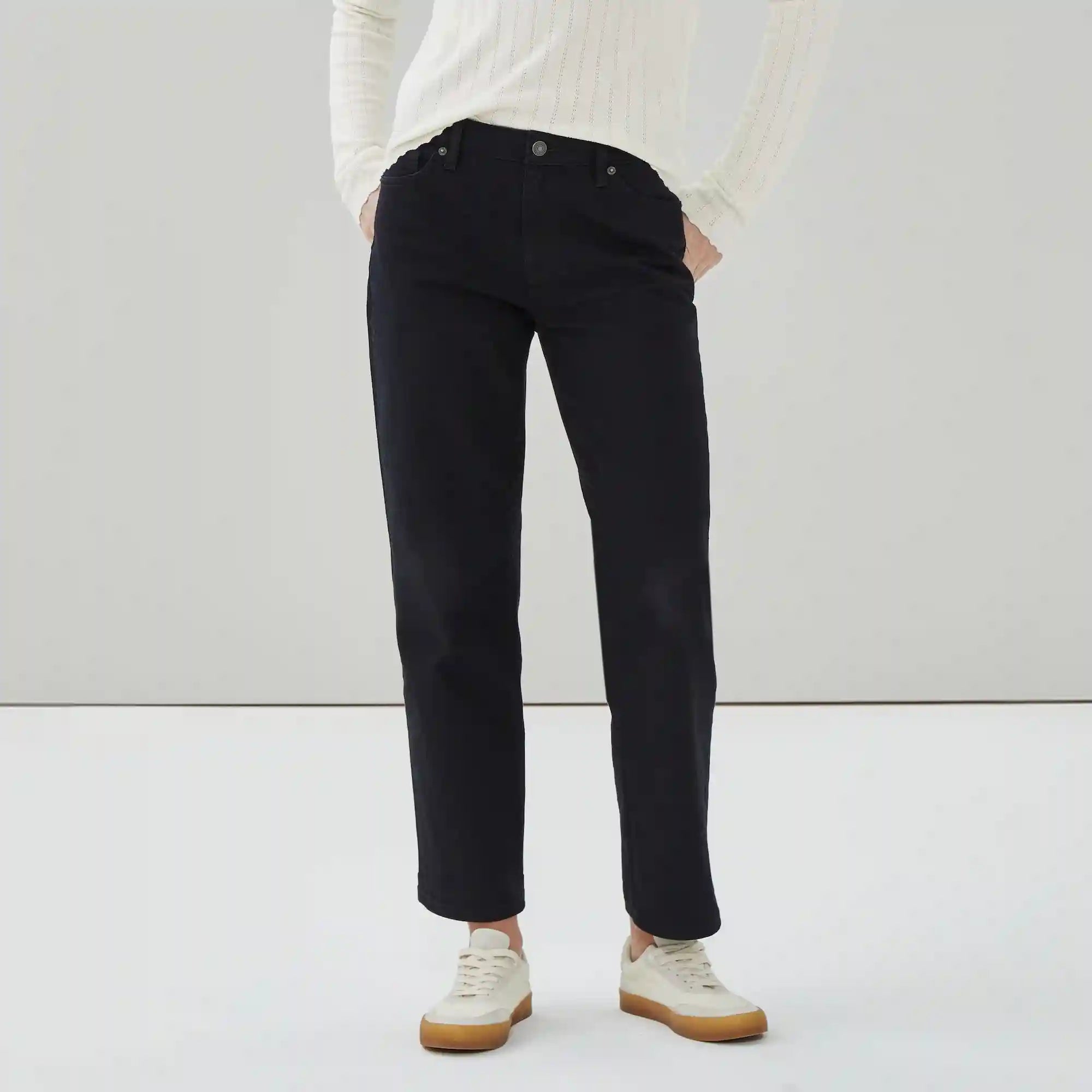 Relaxed Black Wash Jean