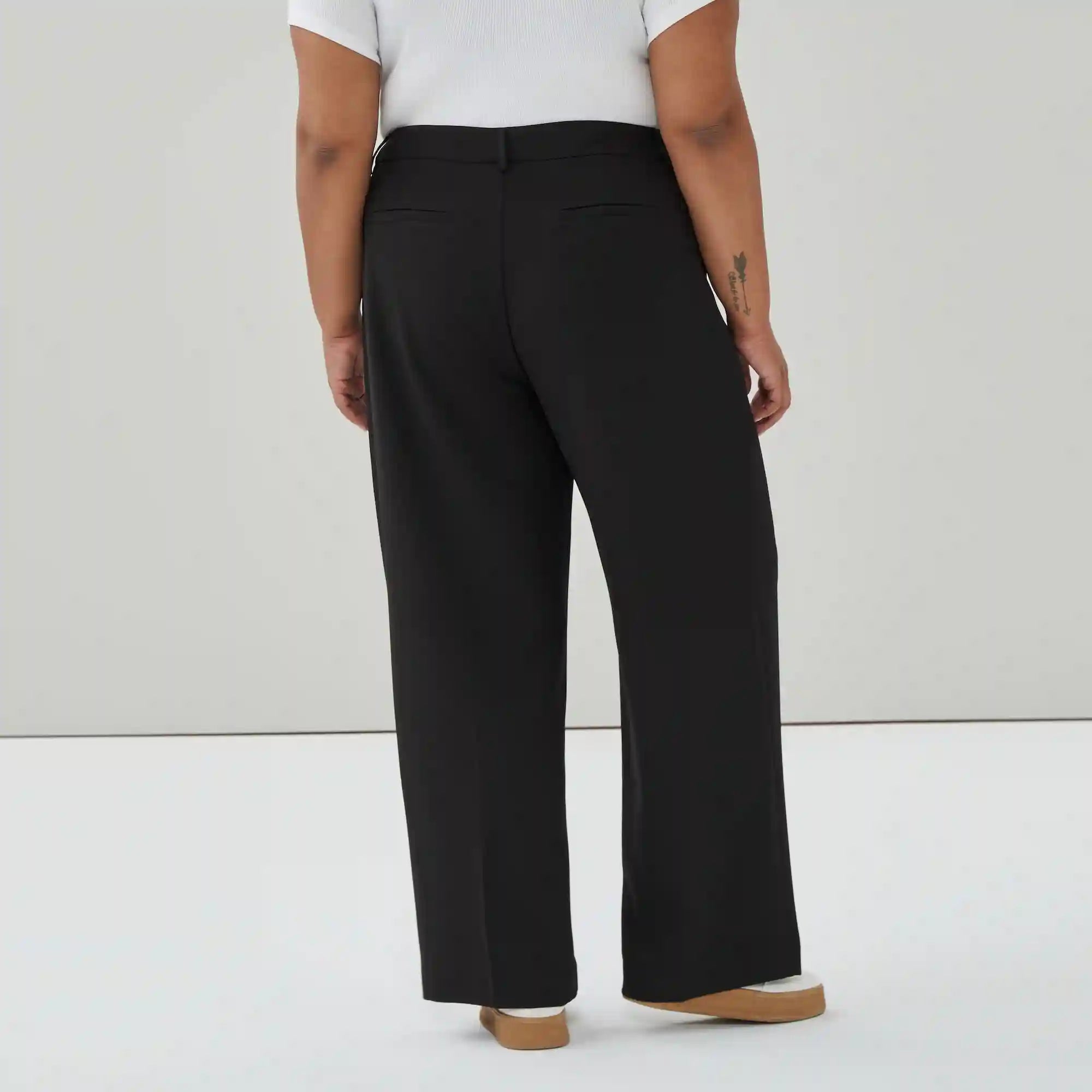 Women+ Wide Leg Pleated Trouser