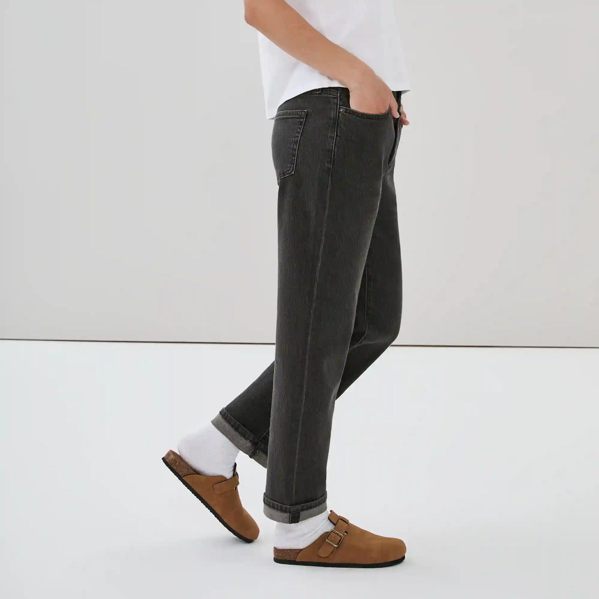 Black Wash Relaxed Fit Jean