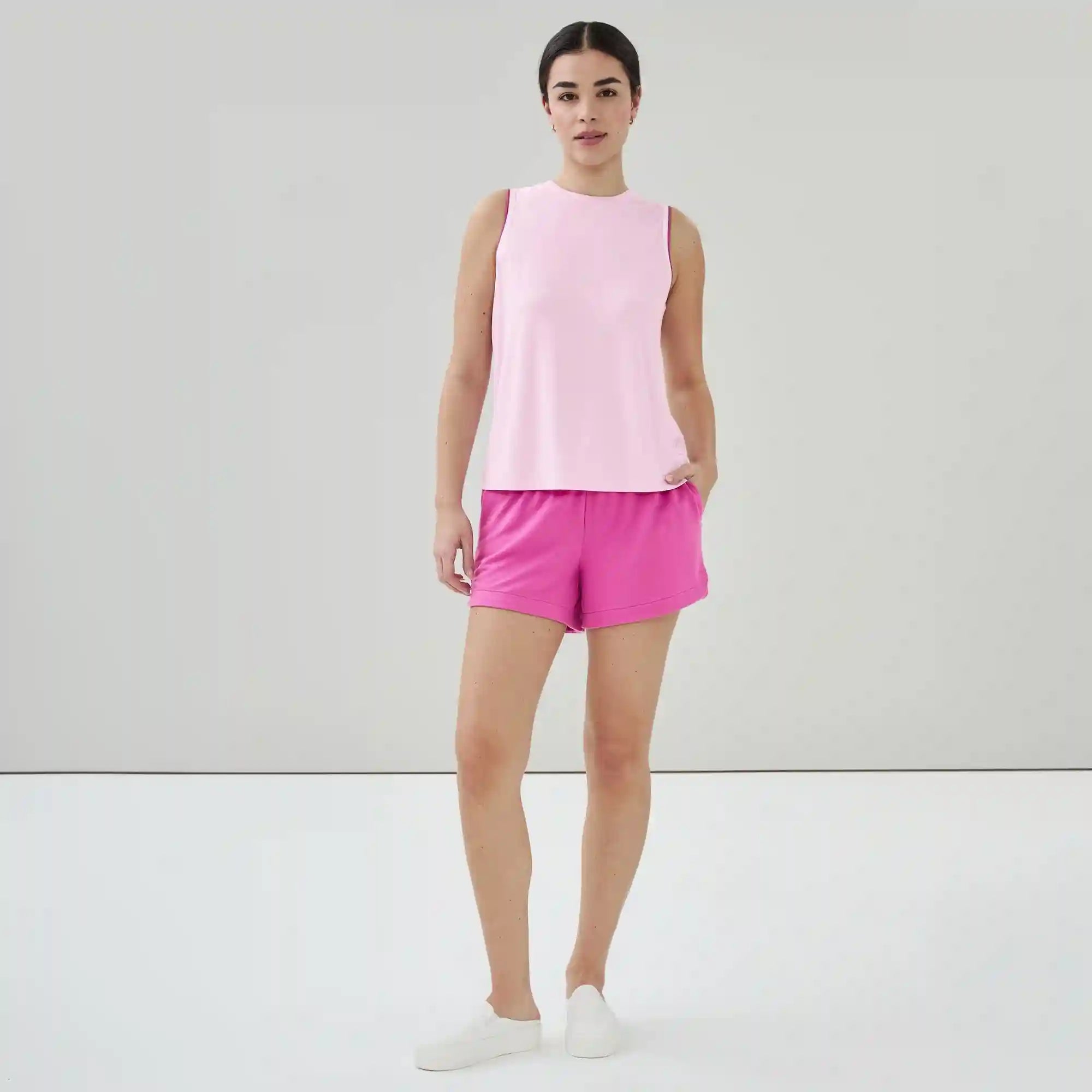 Active Moisture-Wicking Muscle Tank