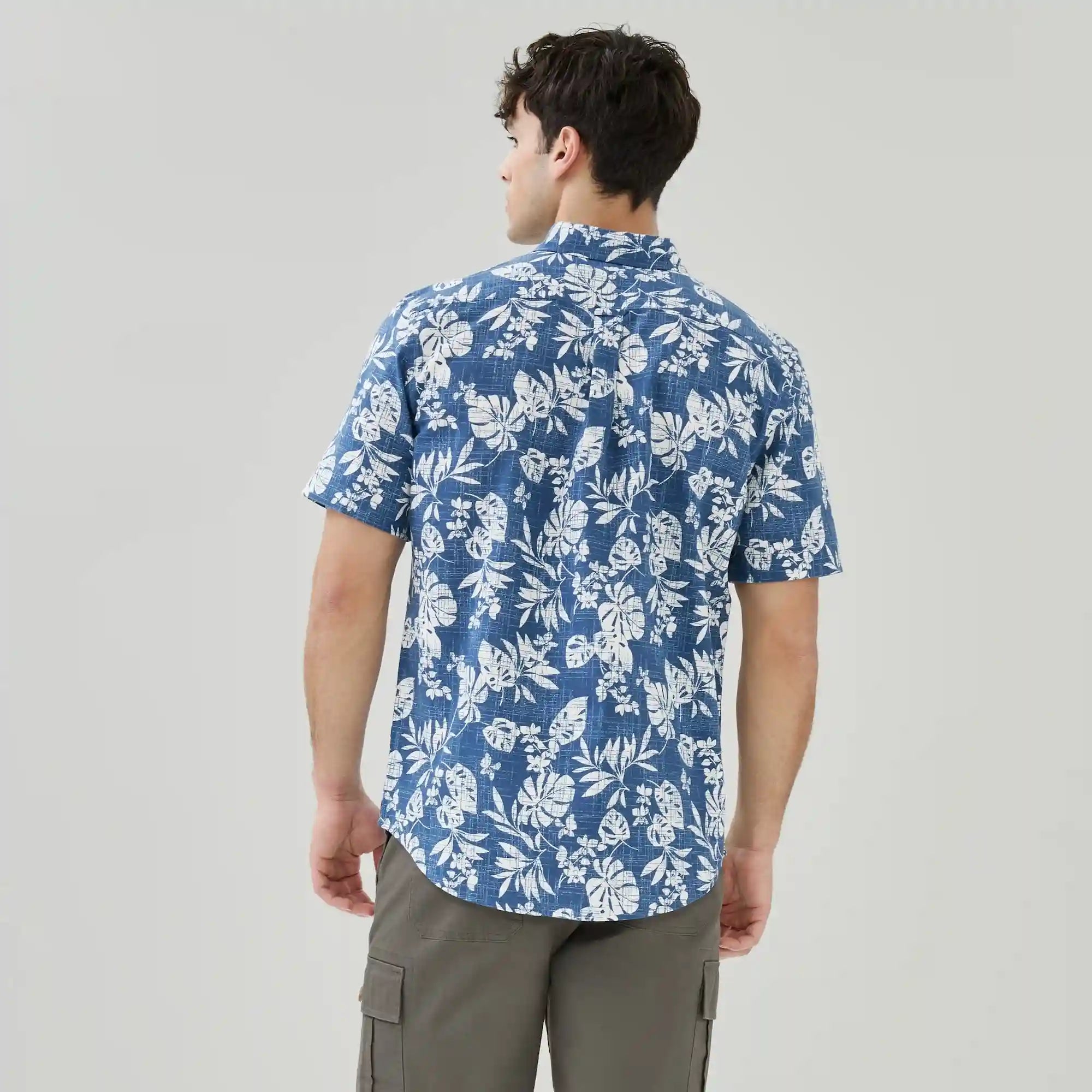 Men's Printed Button-Down Shirt