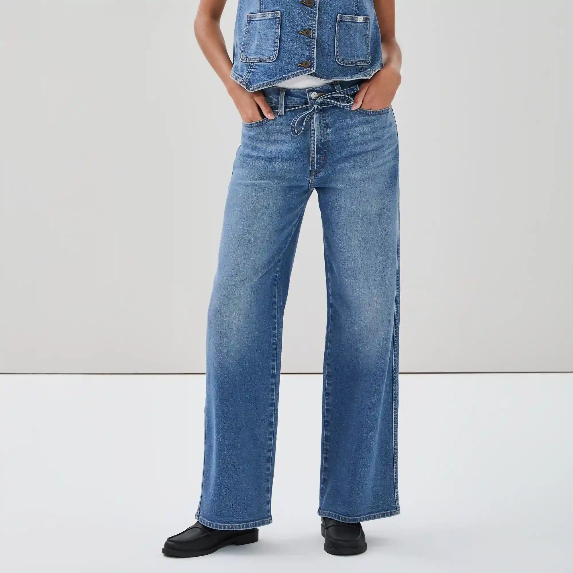 Levi Strauss Signatureâ¢ Gold Belted Jean