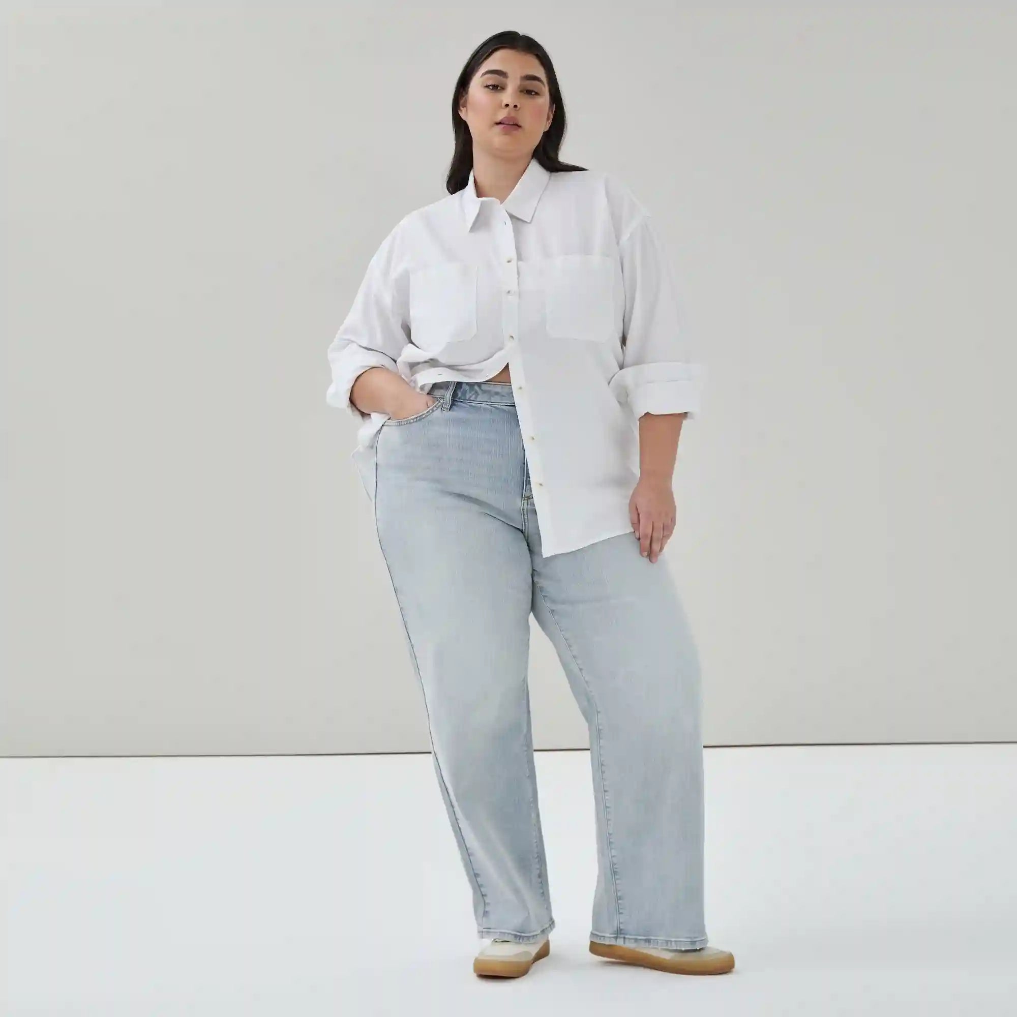Women+ Wide Leg Light Wash Jean