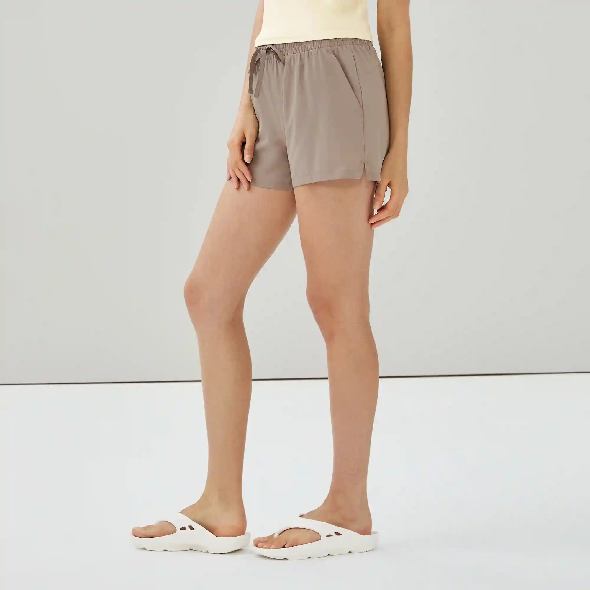 Active Stretch Short