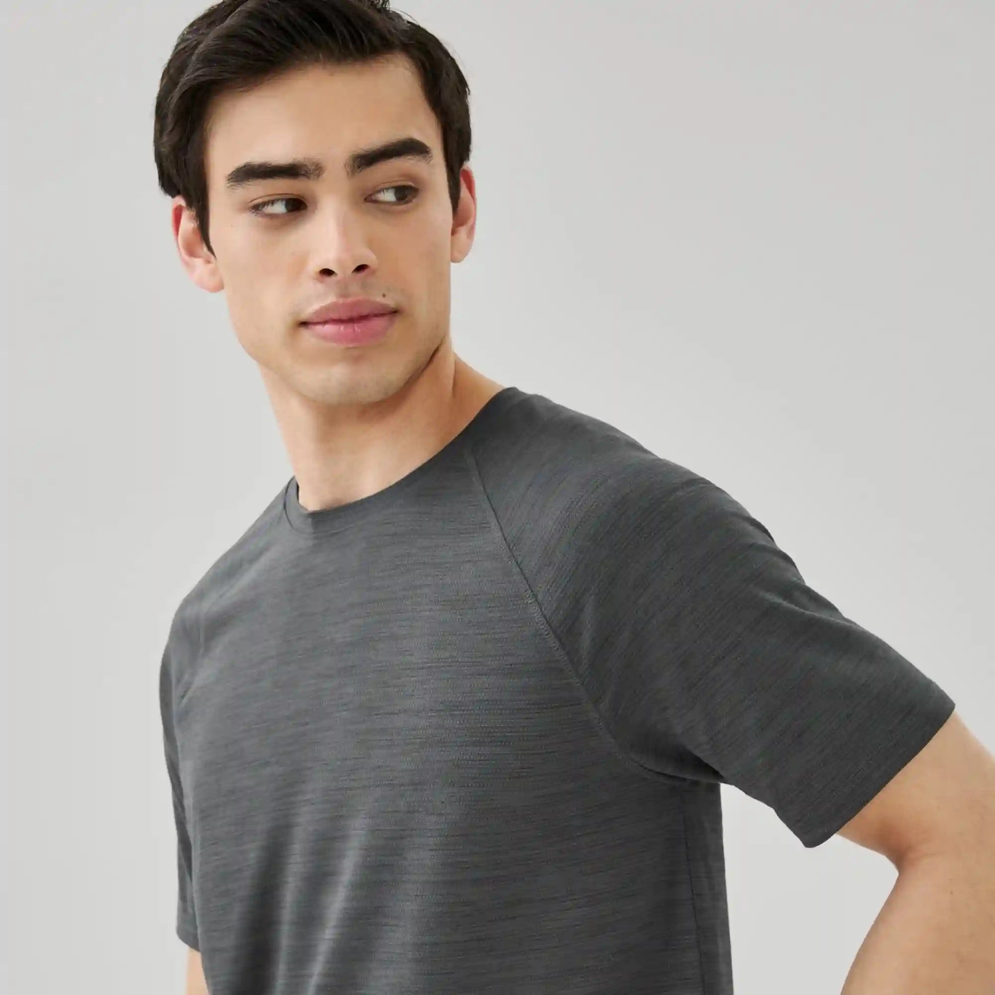 Men's Active Perforated Raglan T-Shirt