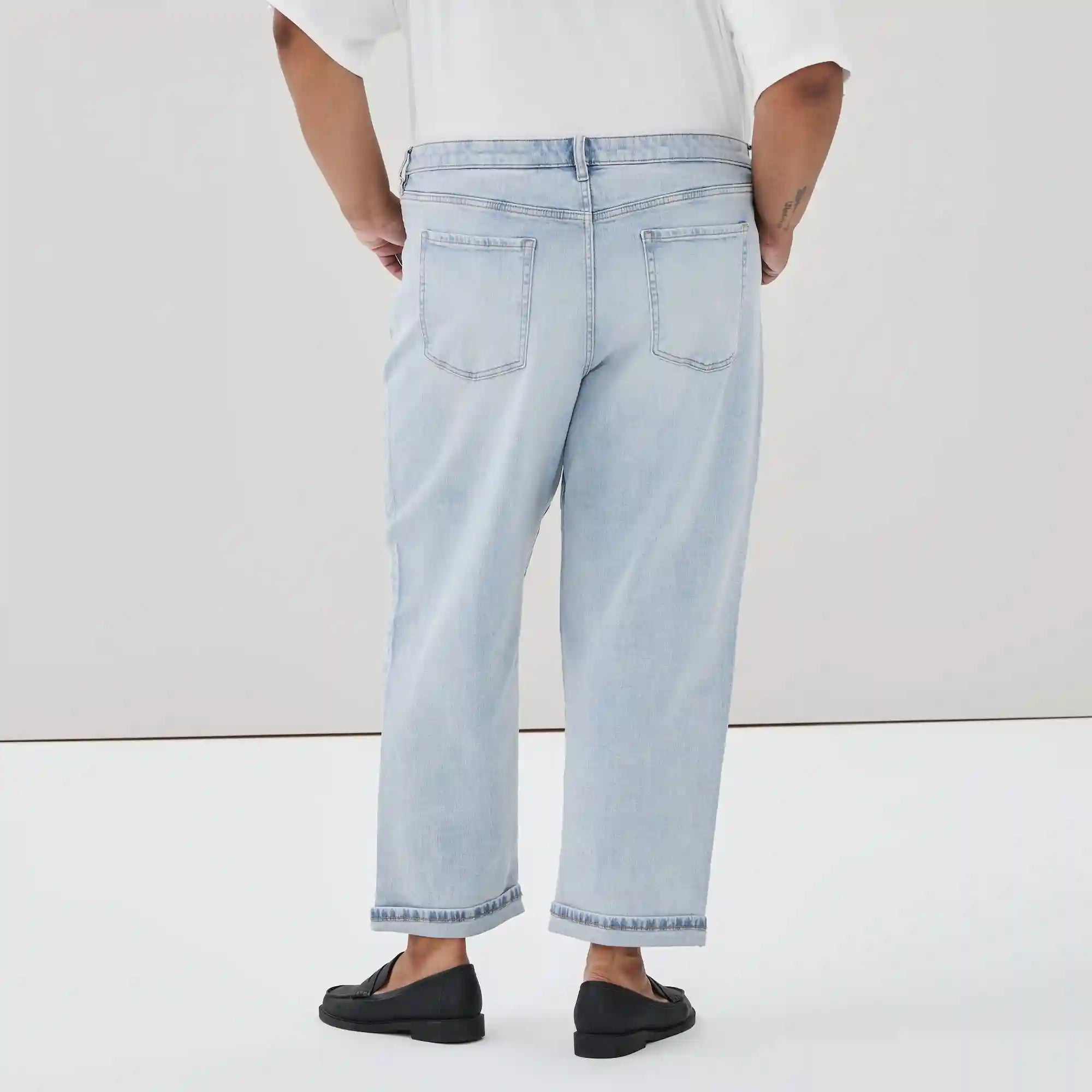 Women+ Mid Rise Relaxed Fit Jean