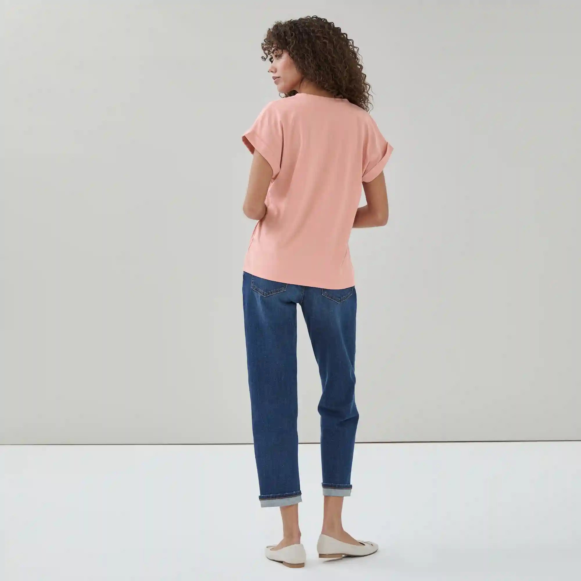 Novelti Classics Split Neck T-Shirt