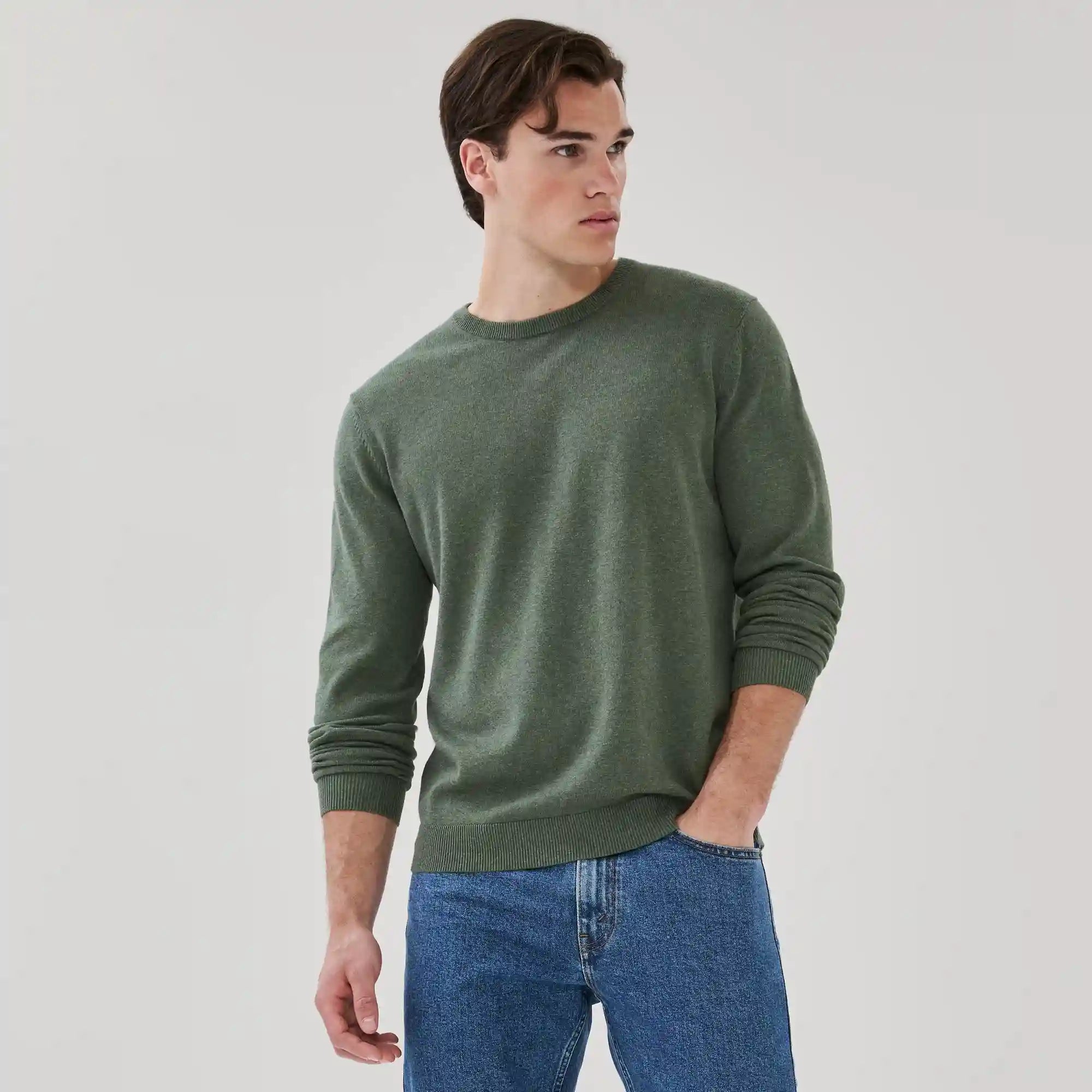 Men's Essential Crewneck Sweater