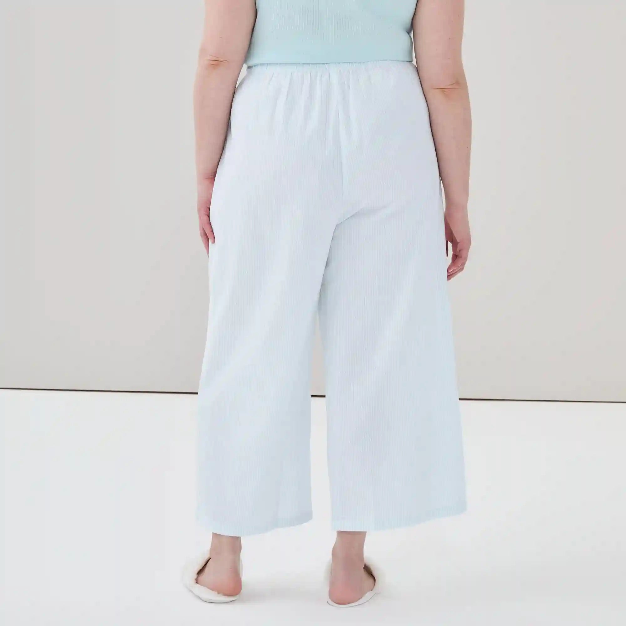 Women+ Seersucker Cropped Sleep Pant