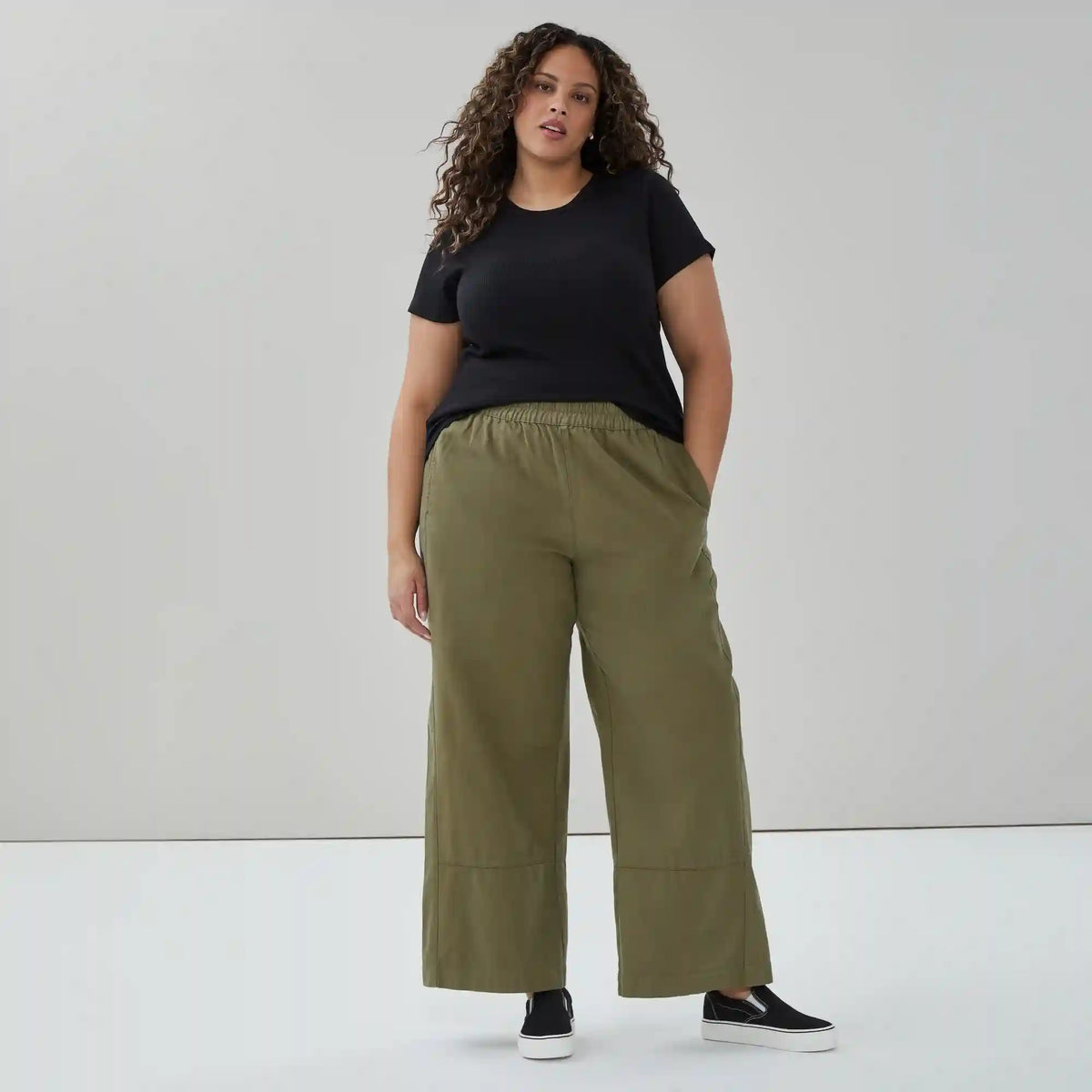 Women+ Wide Leg Pull-On Pant