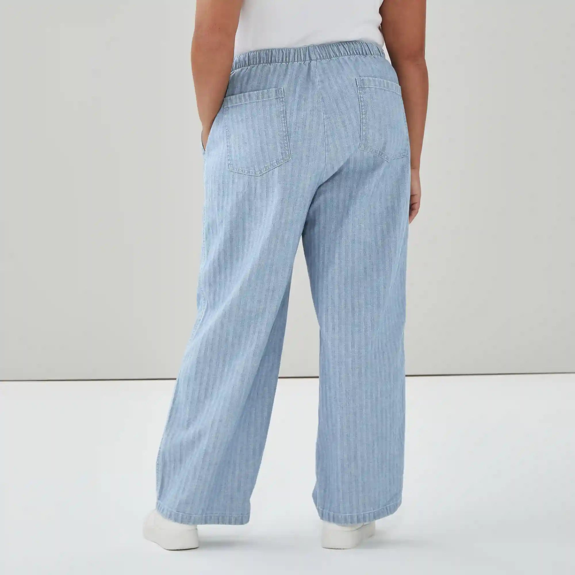 Women+ Light Wash Pull-On Utility Pant