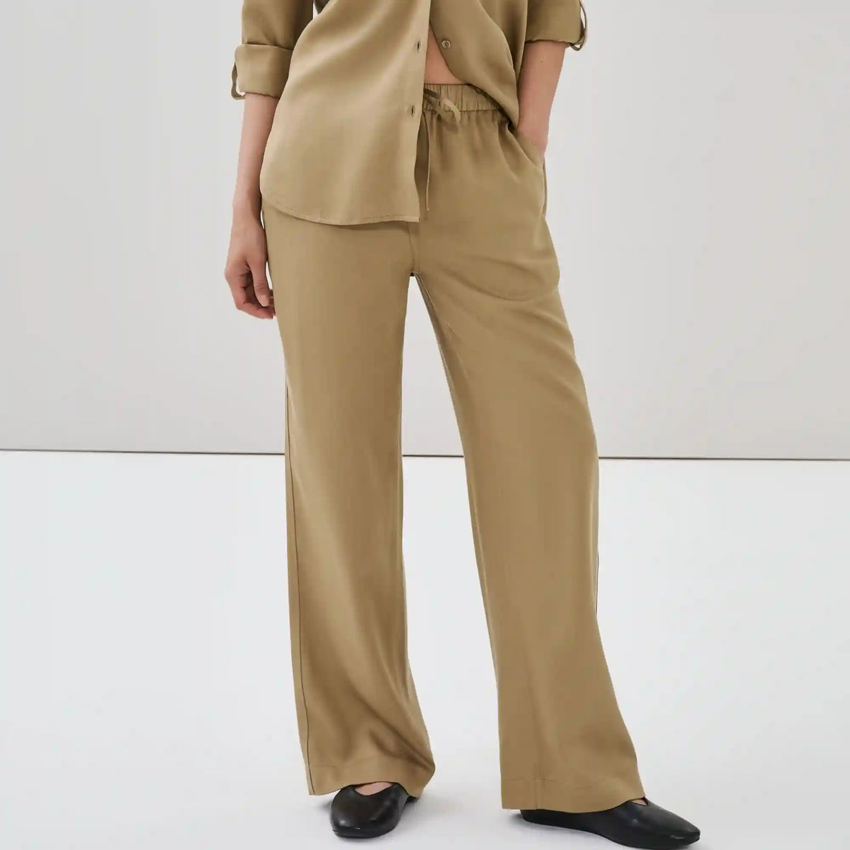 Pull-On Pant